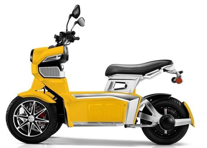 Электроскутер Doohan iTank EV3 1500W Yellow Электроскутер Doohan iTank EV3 1500W Yellow